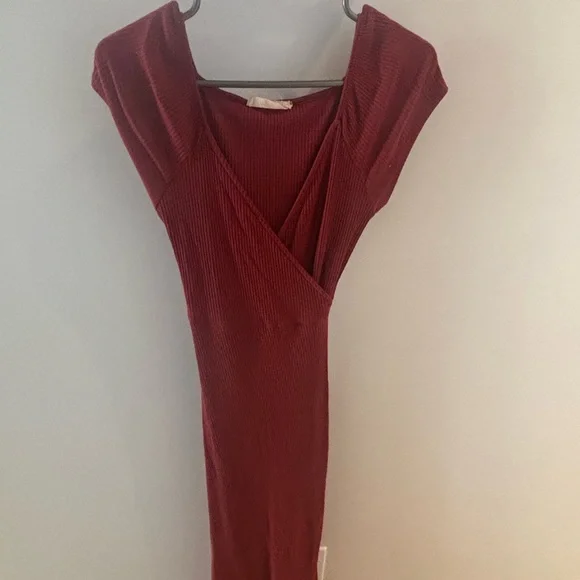 Audrey Deep Red Ribbed Dress - Picture 2 of 4